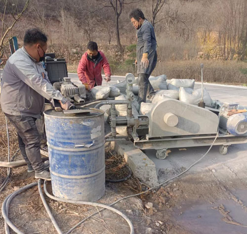 白碱滩路面下沉注浆